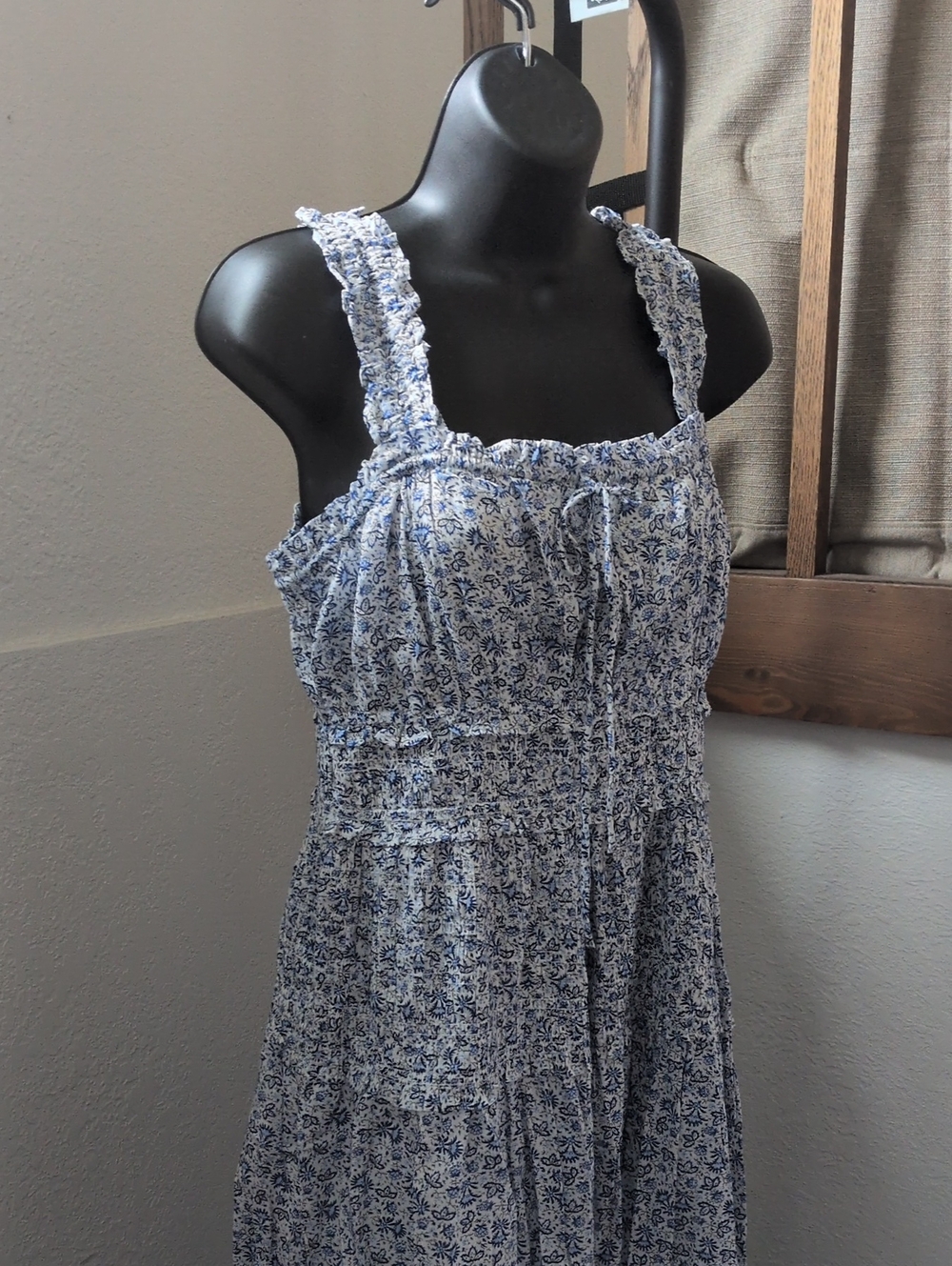 ✨ nwt Gap X DOEN floral Midi Dress Size M - Picture 2 of 8